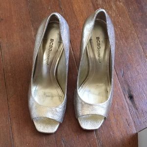 BCBG gold metallic heels